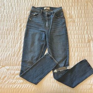Abercrombie & Fitch 90’s Curve Love Slim Straight High Rise Sz 26/2 distressed